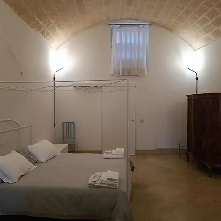 Palazzo Bernardini B&B-3